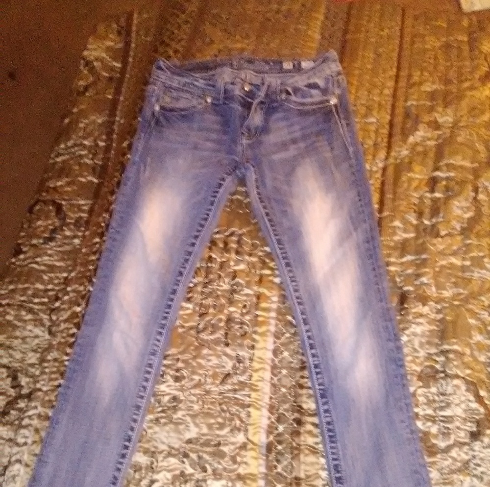 Clothes - Picture 2 of 8